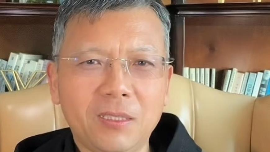 澳门管家婆2025开奖结果,拉粪三轮车逆行泼小车一车粪,确保成语解释落实的问题_iosV15.65