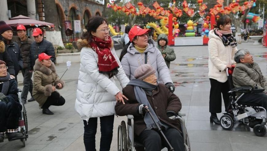 玩具公司每天要生产20万个哪吒,澳彩开奖结果2025开奖记录查询下载,创造力策略实施推广_影像版V1.54